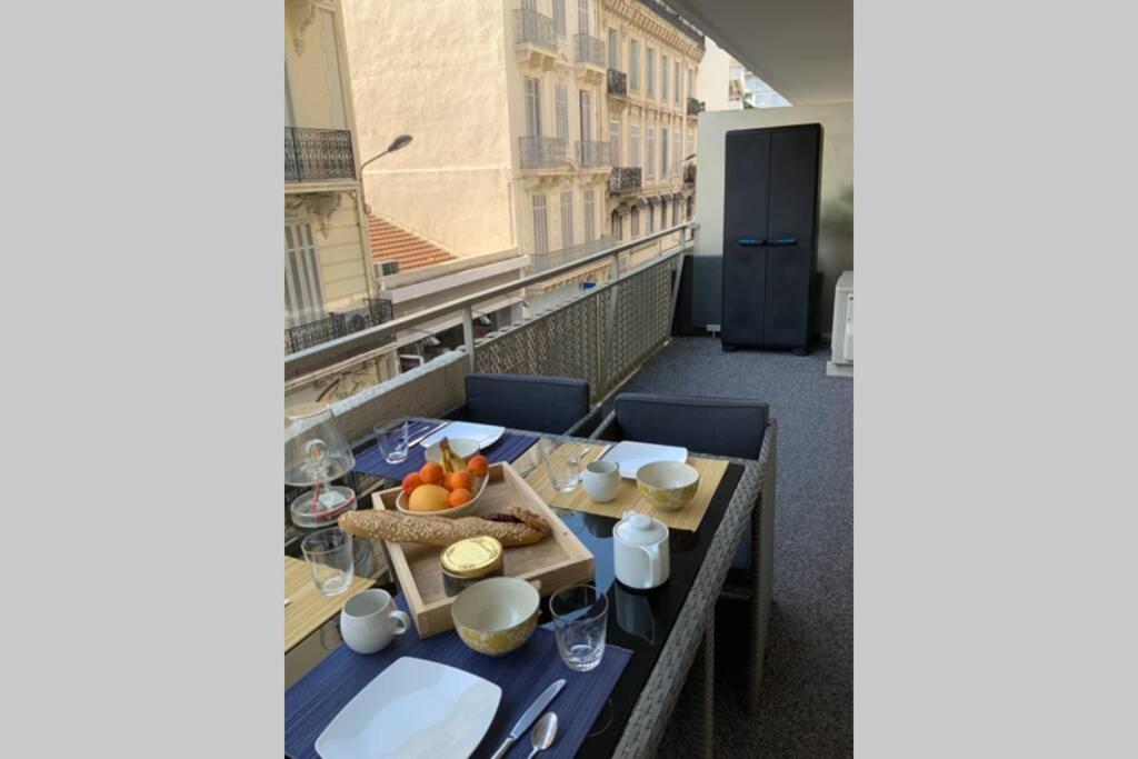 Cannes Plein Centre - 3 Min Croisette Et Plages Apartment Luaran gambar